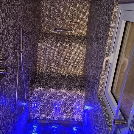Appartement S&T Luxury House In Plebiscito Square à Naples Extérieur photo