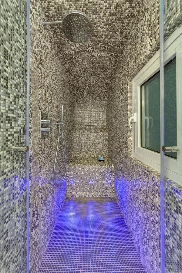 Appartement S&T Luxury House In Plebiscito Square à Naples Extérieur photo