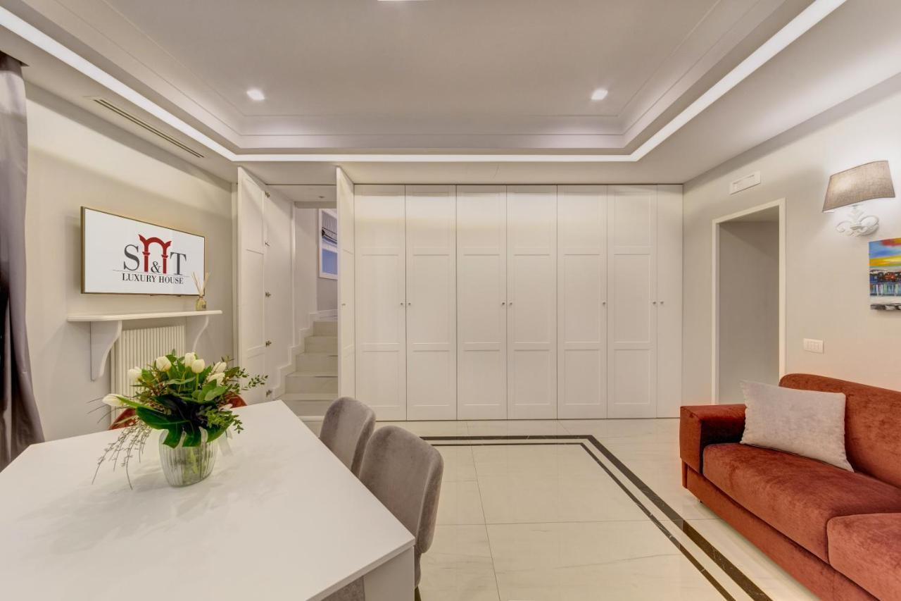 Appartement S&T Luxury House In Plebiscito Square à Naples Extérieur photo