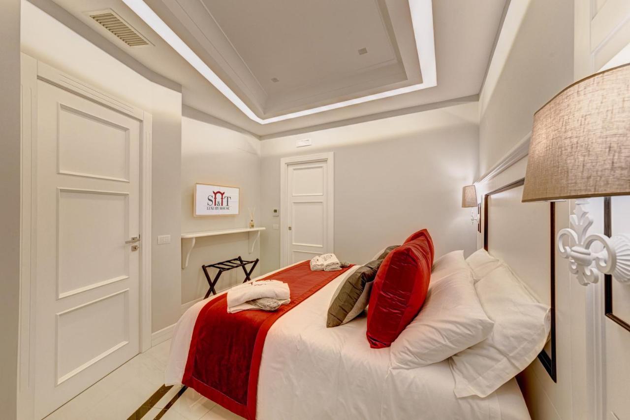 Appartement S&T Luxury House In Plebiscito Square à Naples Extérieur photo