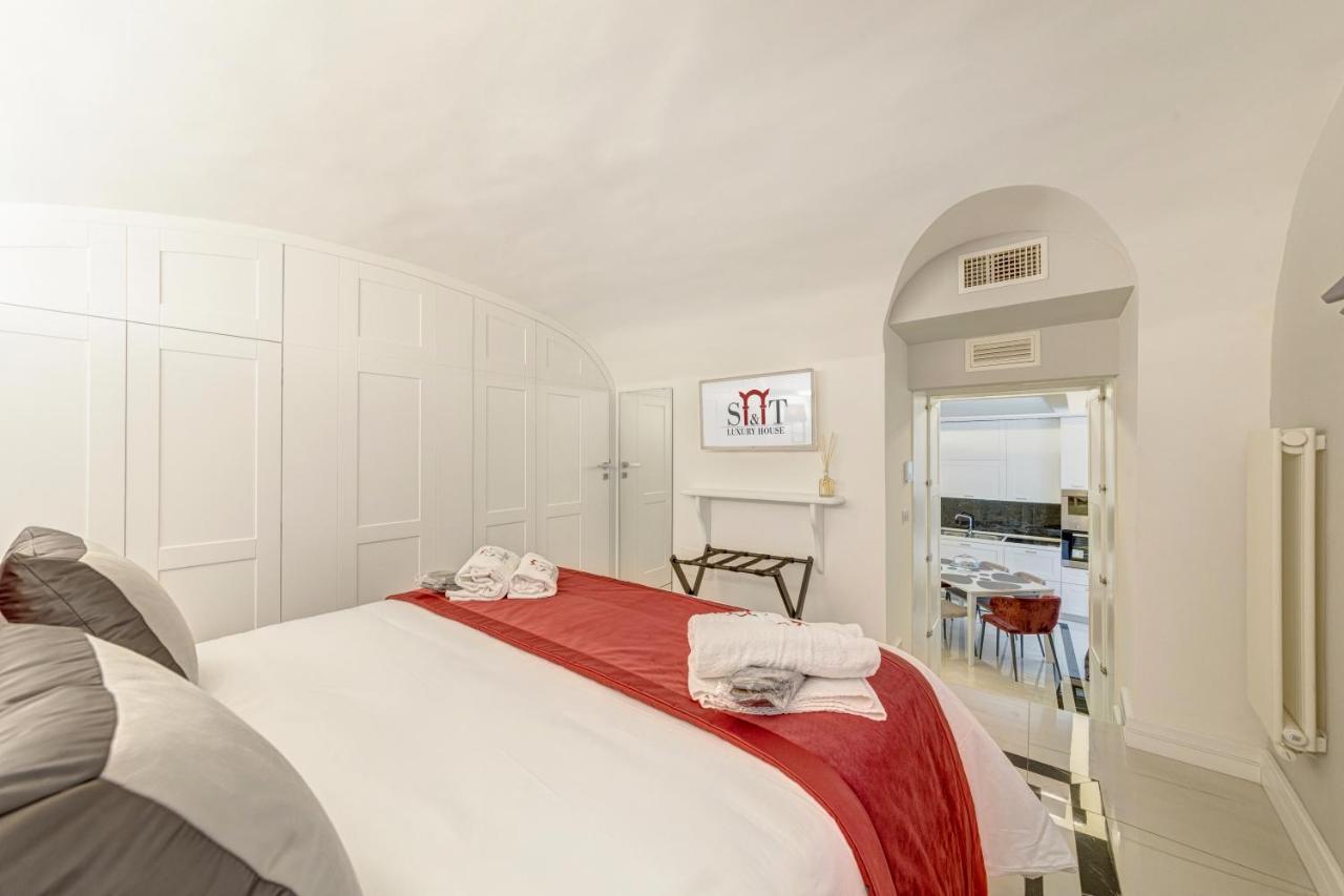 Appartement S&T Luxury House In Plebiscito Square à Naples Extérieur photo