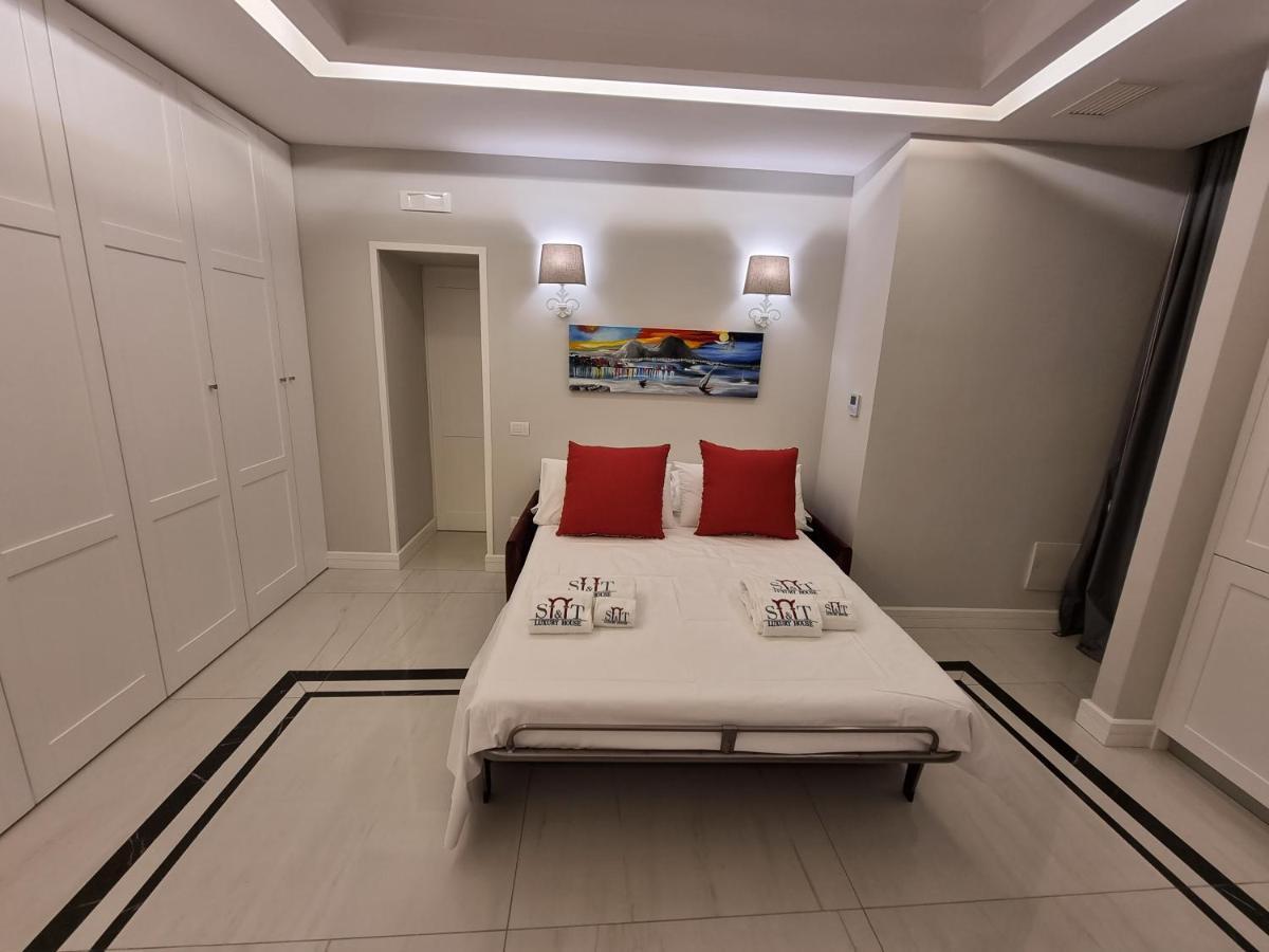 Appartement S&T Luxury House In Plebiscito Square à Naples Extérieur photo