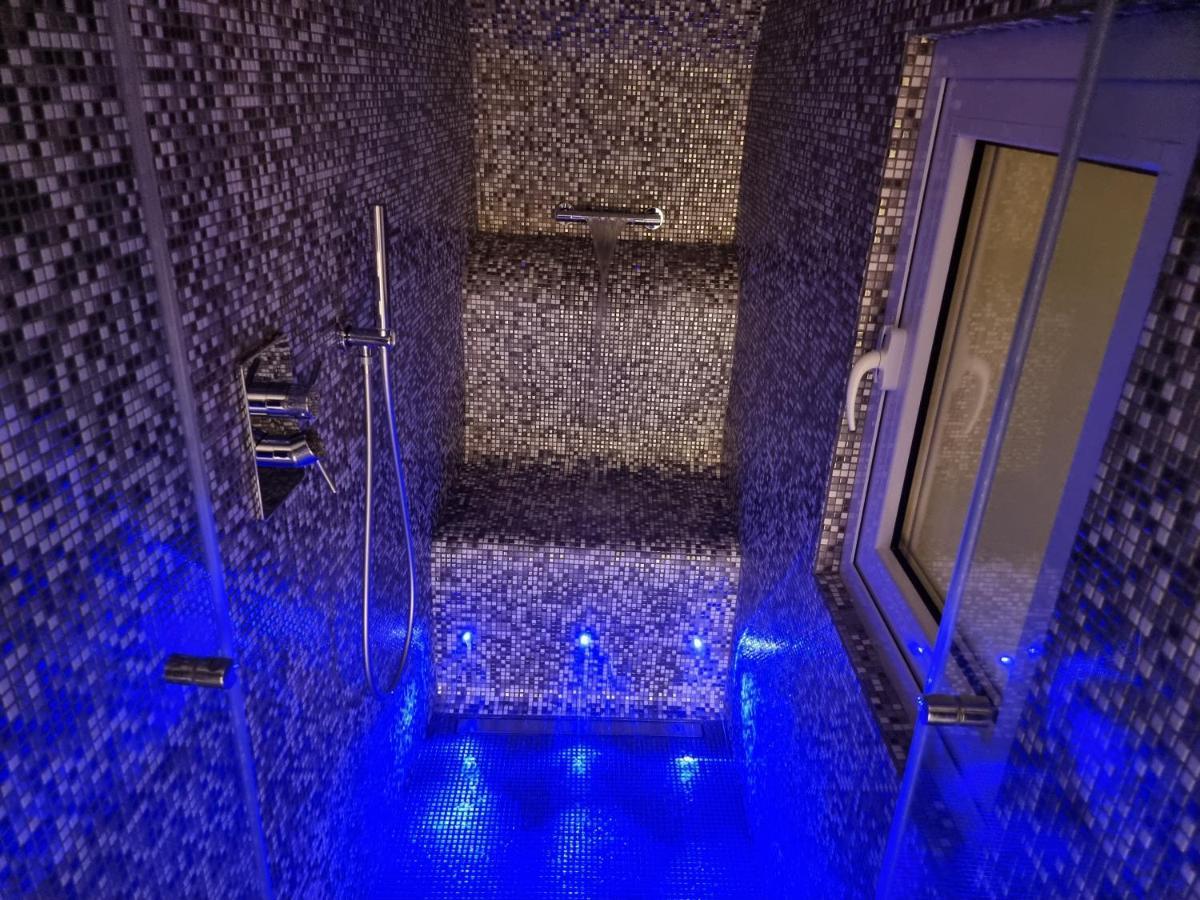 Appartement S&T Luxury House In Plebiscito Square à Naples Extérieur photo