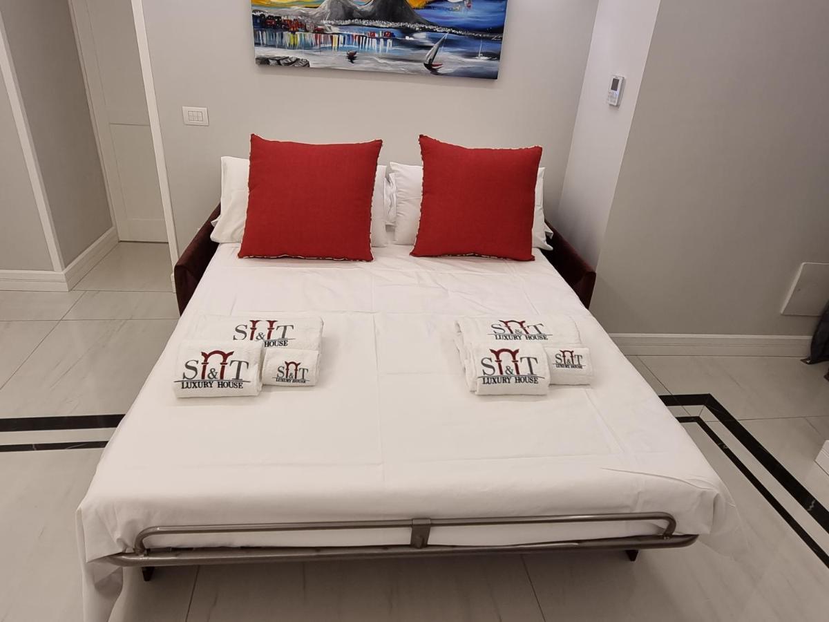 Appartement S&T Luxury House In Plebiscito Square à Naples Extérieur photo